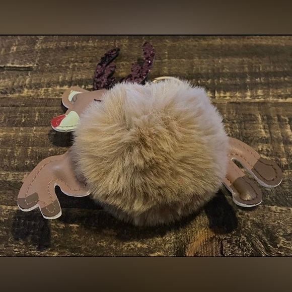 Reindeer Keychain - Picture 2 of 3